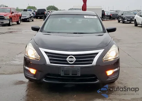 2015 Nissan Altima 2.5 z USA, uszkodzony, nr VIN 1N4AL3AP1FC288505